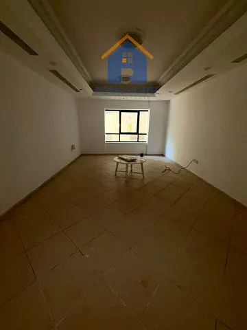 Two rooms and a living area, 135 square meters, at a very attractive price.