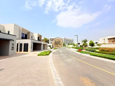 NO COMMISSION ONE MONTH FREE BRAND NEW 3BEDROOM TOWNHOUSE VILLA WITH MAID ROOM IN JEBEL ALI VILLAGE