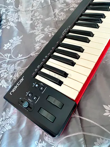 Nektar USB Midi Keyboard SE61
