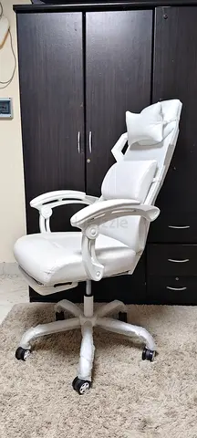 White ergonomic office chair with headrest - good condition