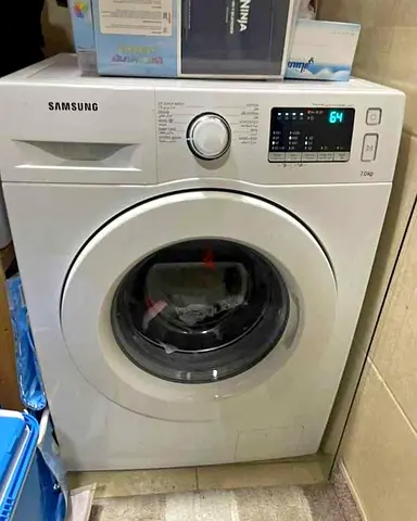 Samsung 7 kg Washing machine new model slightly used