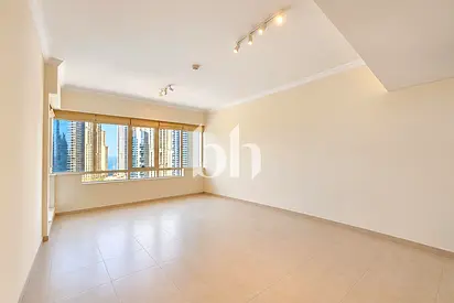 Semi Furnished | Managed | Mid Floor
