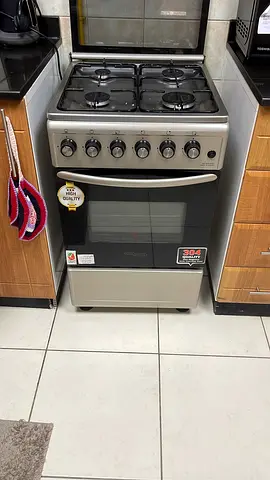 Gas with oven