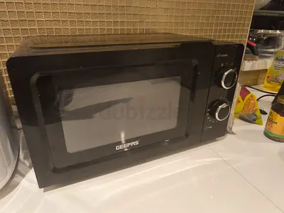 Geepas Countertop Microwave Oven - Used, Good Working Condition