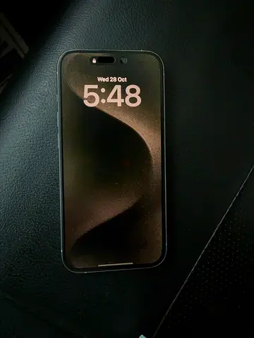 iPhone 15 pro 256gm White
