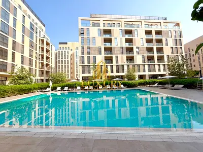 🏡 LUXURY POOL VIEW STUDIO FOR RENT | MAMSHA, SHARJAH 🌊 ✨ 450 Sq. Ft. | 💰 AED 29,990/Ye