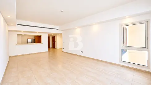 Vacant | Partially Upgraded | Sea View