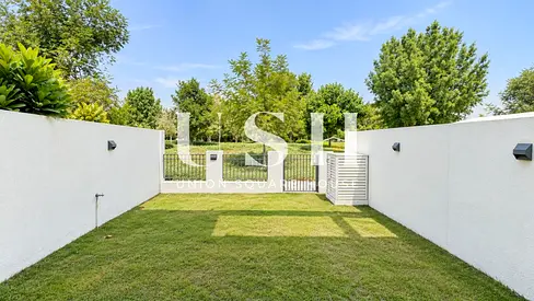 3BR | Good Condition | Park Access | Ready to Move