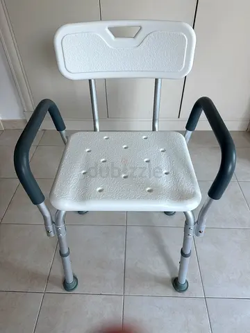 Adjustable Bath/Shower Seat with Backrest and Armrests - Good Condition