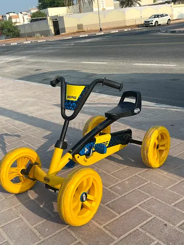BERG Buzzy BSX Pedal Go-Kart 4 wheel bicycle
