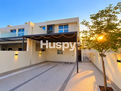 Unfurnished | Corner Unit | Upgraded