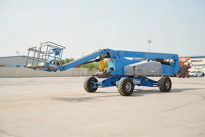 2012 Genie Z-135/70 Articulated Boom Lift | 43 m Working Height | 272 kg | PRICE - AED 79,100