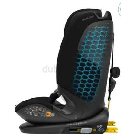 Maxi cosi titan pro I size ( 1 to 12 years kids able to use