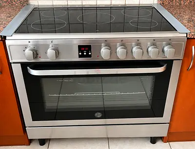 Stainless Steel 90cm Electric Ceramic Hob with Oven (Good Condition)