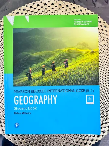 Pearson Edexcel International GCSE (9-1) Geography Student Book by Michael Witherick- Pearson
