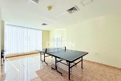 Chiller Free | JSS School | Nearby Entry and Exit