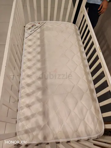 Baby cot bed excellent condition