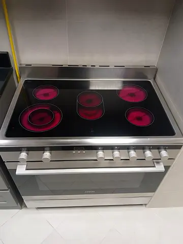 Siemens electric cooker 90 cm good condition for sale