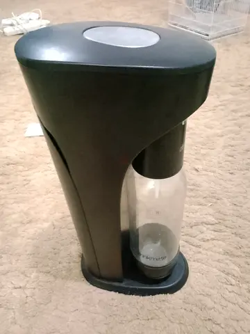 Used home soda maker / carbonator machine