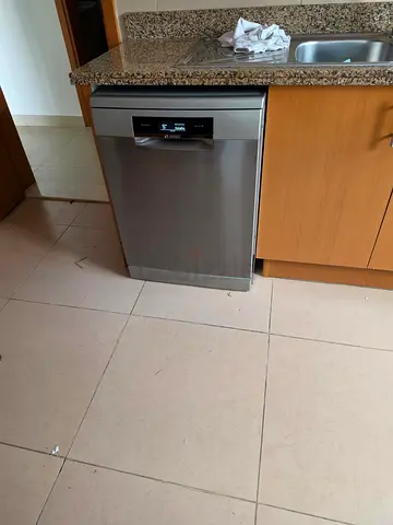 Bosch series 8 dishwasher 3 rack with wi-fi good condition for sale