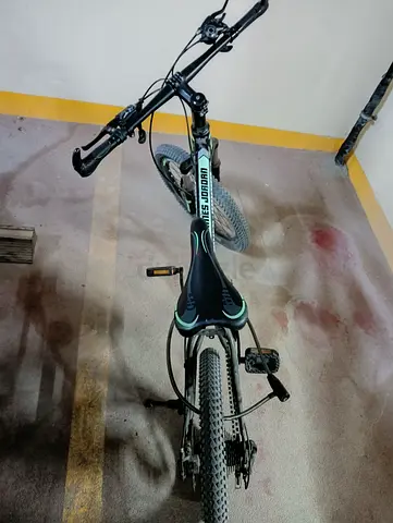Men's mountain bike - 26" wheel, 21-speed, good condition
