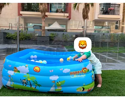 Inflatable Baby Pool with Play Balls - Good Condition