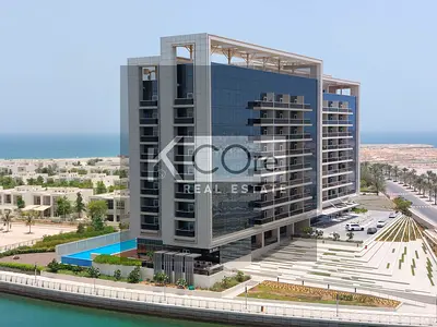 Modern 1BR Gateway Apartment | Spacious Layout