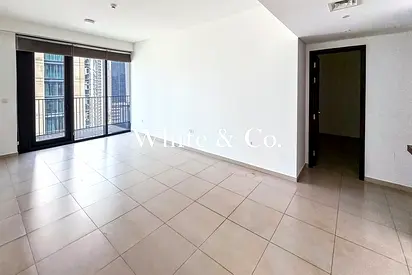 PERFECT LOCATION | VACANT | WITH STUDY