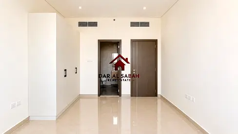 ✨ Luxury Apartment | Stunning Upper-Floor View | Large Balcony | Master Bedroom | Built-in Wardrob