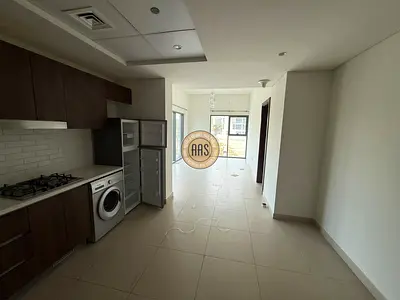 Luxurious 1bhk Flat Available With Kitchen Appliances And Chiller Free