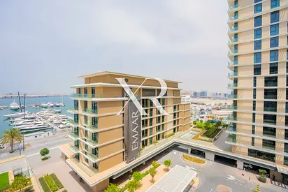 COMMUNITY EXPERT | HIGH FLOOR | MARINA VIEW | VACANT