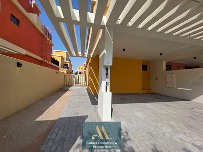 تاون هاوس واسع من 5 غرف نوم | تصميم على شكل زاوية | تراسات متعددة | بورتوفينو داماك لاجونز
