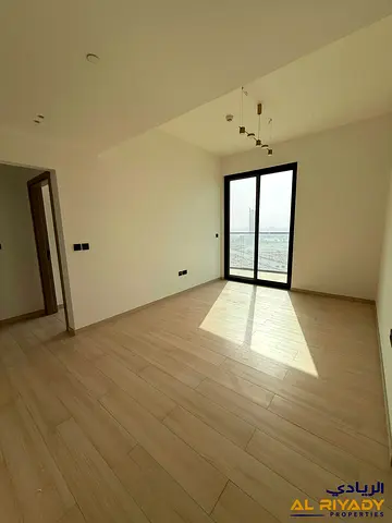 شقة حديثة 2BHK | بن غاطي نوفا | إطلالة على المدينة | إمكانية الوصول إلى الشرفة