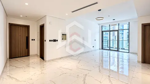1-Bedroom Semi-Furnished in Royal Regency