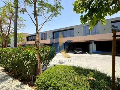 4BHK Townhouse for Sale | Below Market Price | Freehold | Robina