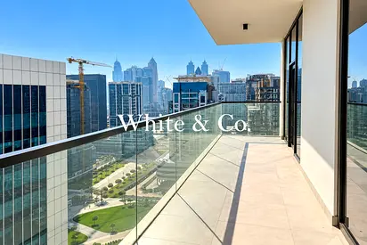Corner Unit | Park Facing | High Floor