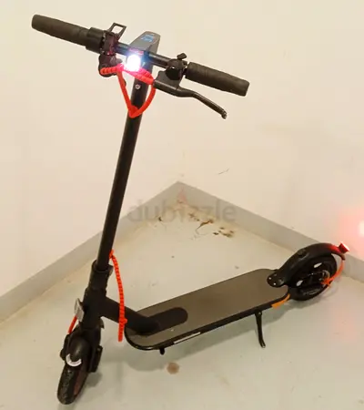 Used electric scooter in good working condition - ready to ride