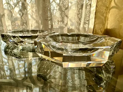 High quality crystal ashtray طفاية سجائر كريستال