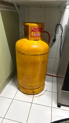 Used 22kg Yellow LPG Gas Cylinder (Domestic) - Good Working Condition. Only LPG 30% used.