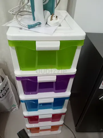 White Frame Plastic Drawer Storage Unit with Colorful Bins