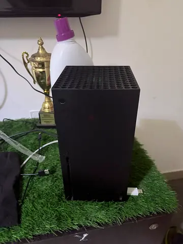 Xbox Series X console (used) with power cable and controller, cd game (persona 3,  wwe,elden ring)