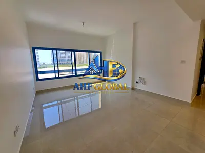 Bright & Well‑Maintained 2 Bedroom | Balcony