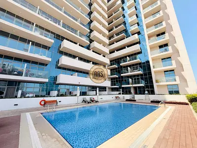 CHILLER FREE | FRONT OFF THE BUILDING METRO || FURNISHED UNIT