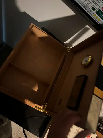 decorative wooden keepsake box