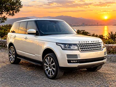 2014 Land Rover Range Rover Vogue SE Supercharged | GCC Specs