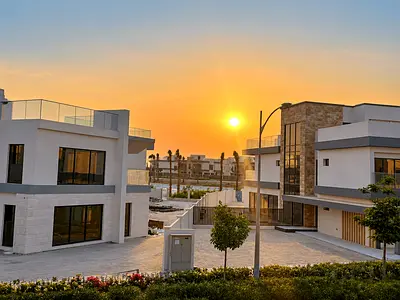 4BR TH | First Row | Lagoon And Sunset Views