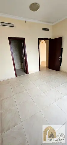 شقة غرفة وصالة للإيجار في النهدة الشارقة الموقع النهدة بالقرب من الحديقة مواصفات الشقة غرفة وصالة عدد 2 حمام غرفة نوم ماستر موقع مميز بالقرب من الح