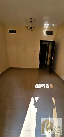 🏠 للإيجار في القاسمية – الند | الشارقة ✨ شقة غرفة وصالة مع بلكونات وإطلالة مميزة ✨ 🛏️ غرفة وصالة 🌅 غرفة مع بلكونة وصالة مع بلكونة ❄️ تكييف مركزي
