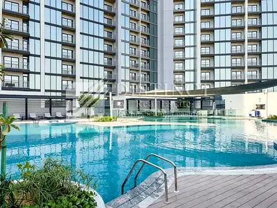 1-Bed plus Private Garden, Overlooking the Pool