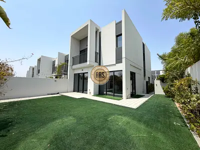 4BR Single Row Villa for Rent | Near Pool & Park in La Rosa Villanova